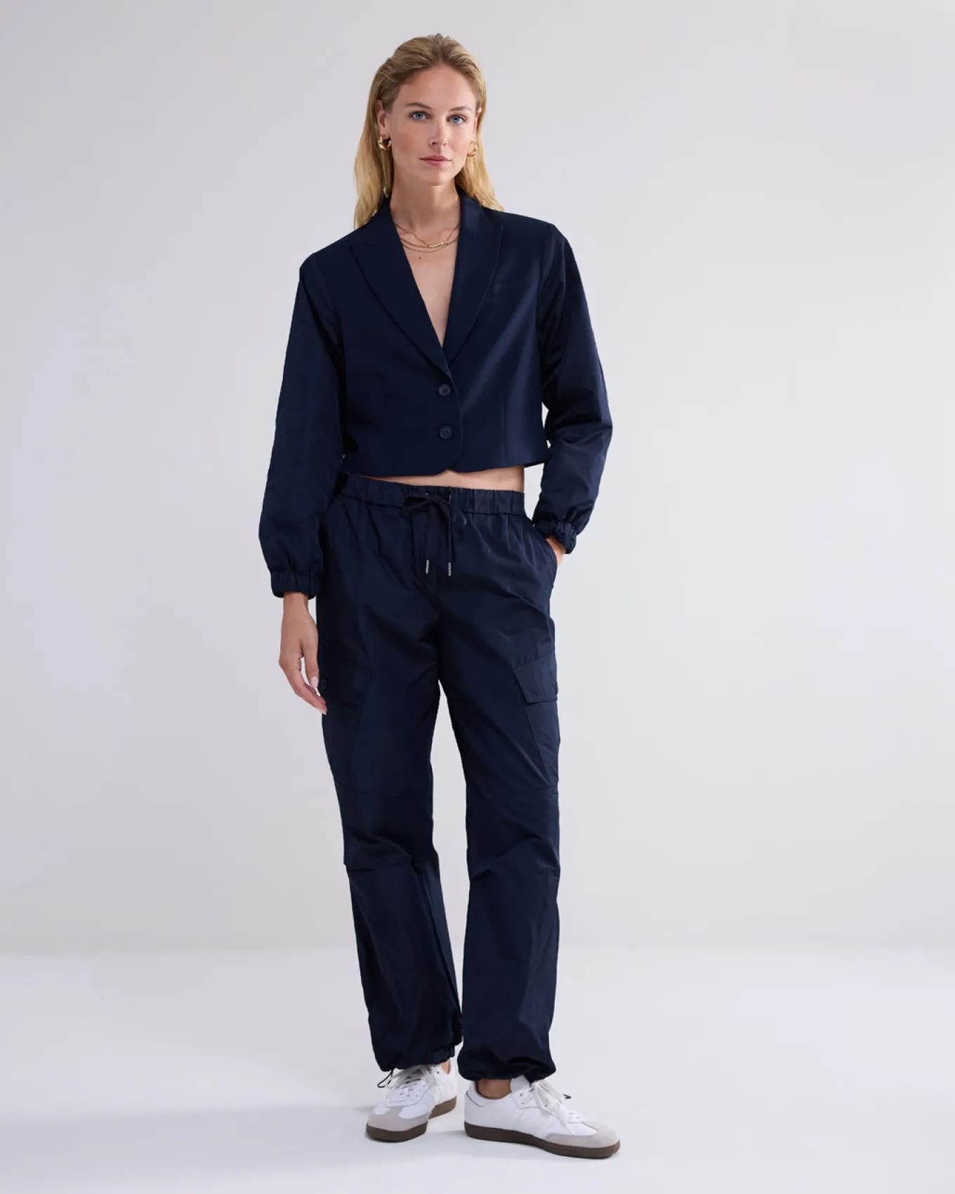 cargo_broek_met_elastiek_4-1.webp Cargo Broek Met Elastiek>Summum Sale