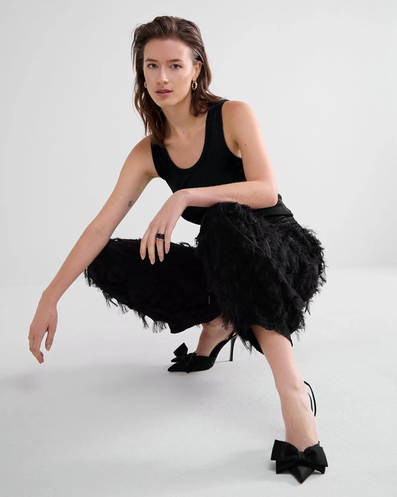 fluffy_broek_met_franjes_5.webp Fluffy Broek Met Franjes>Summum Clearance