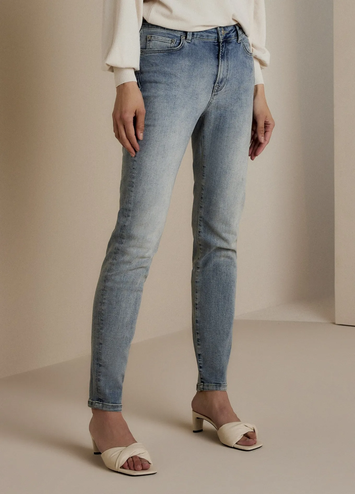 skinny_blue_daze_nova_4.webp Skinny Blue Daze Nova>Summum Flash Sale